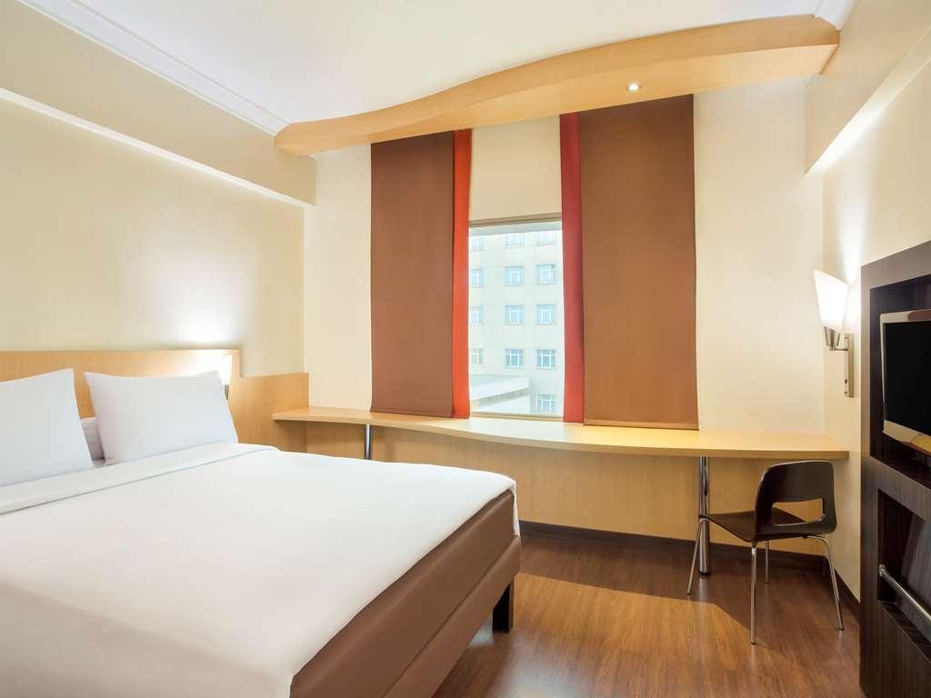 Tamarin Hotel Jakarta Manage By Vib Hospitality Management Номер фото