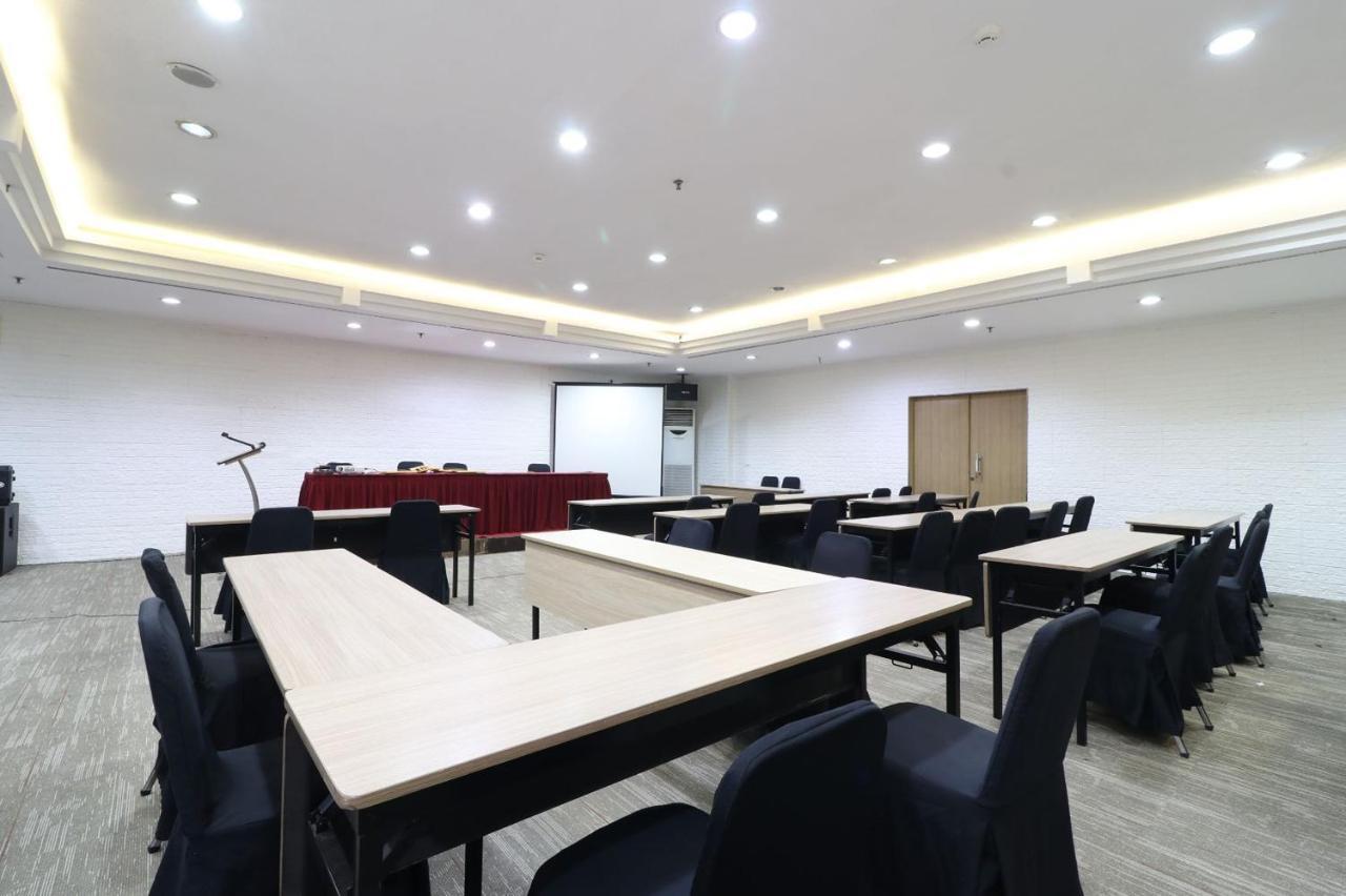 Tamarin Hotel Jakarta Manage By Vib Hospitality Management Экстерьер фото
